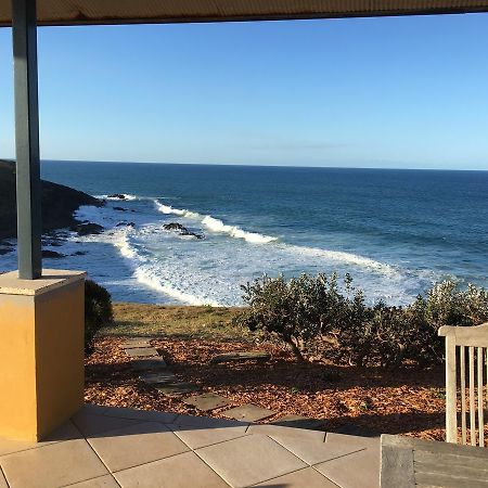 Oceanscape Luxury Beachfront Villas Scotts Head Esterno foto