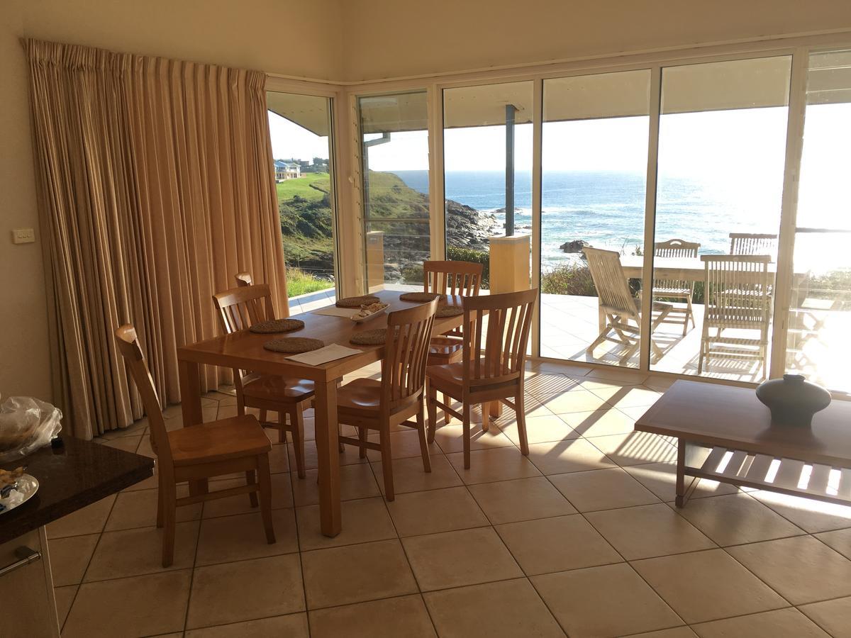 Oceanscape Luxury Beachfront Villas Scotts Head Esterno foto