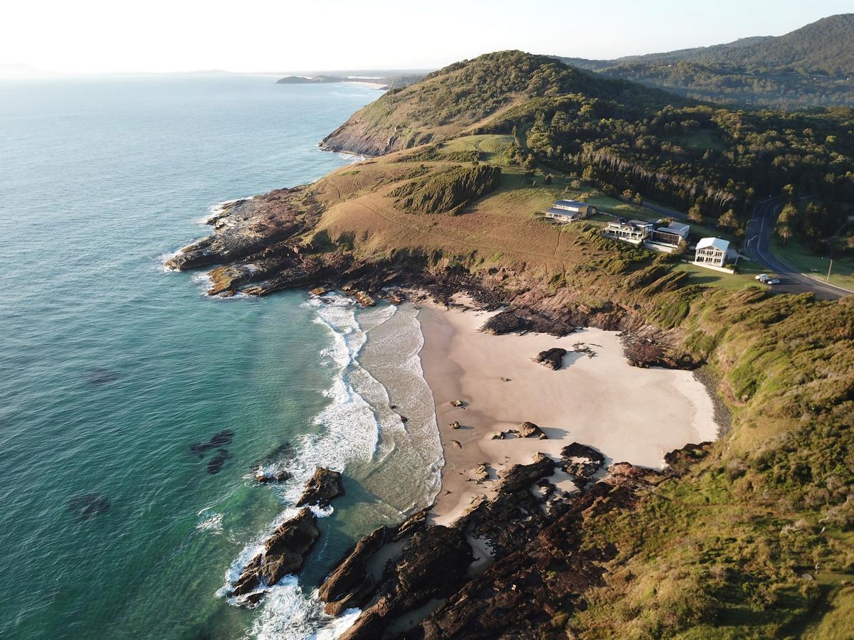 Oceanscape Luxury Beachfront Villas Scotts Head Esterno foto